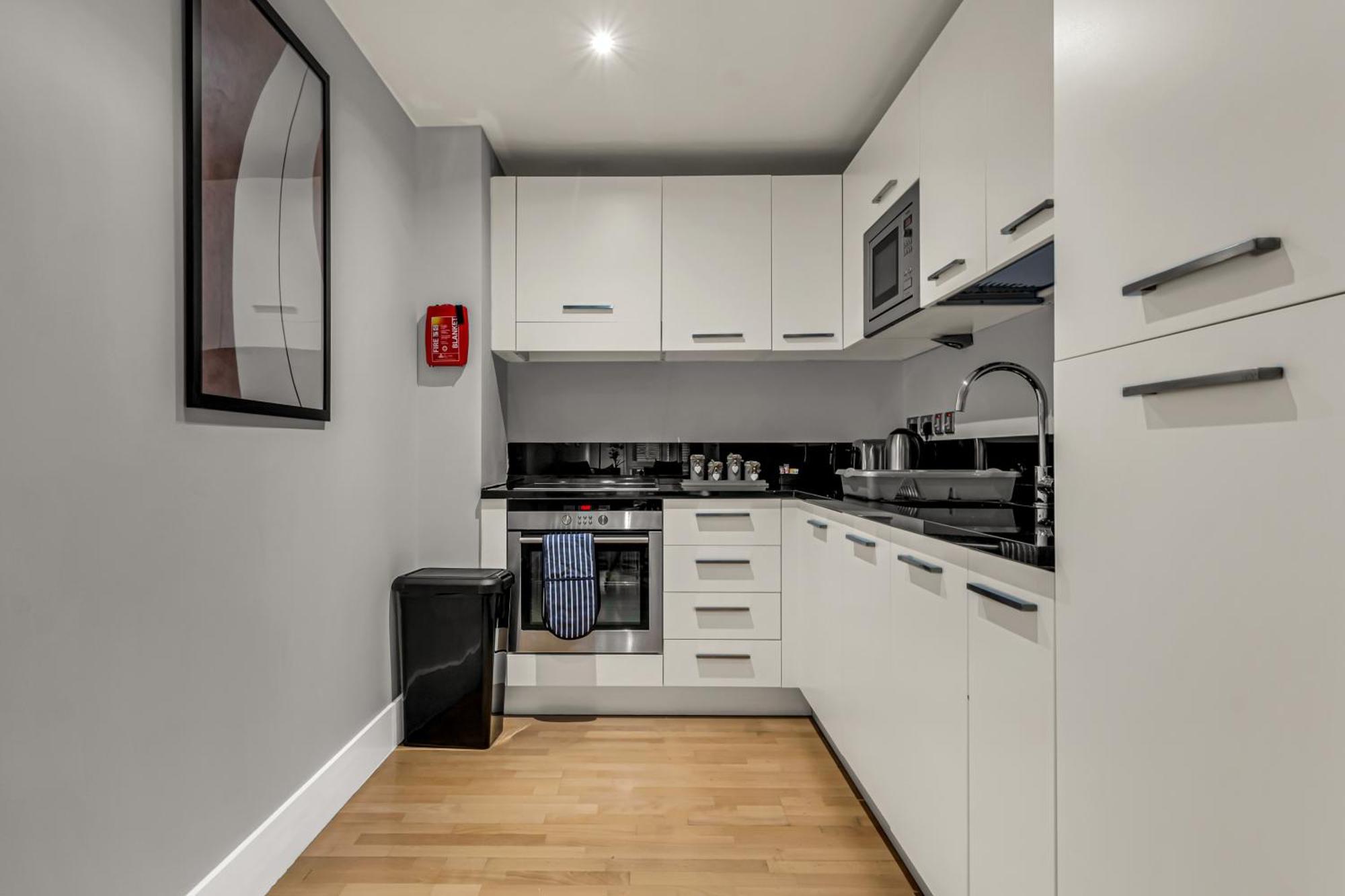 Mysquare One Bedroom Serviced Apartment Near St Paul'S Blackfriars London Exterior photo